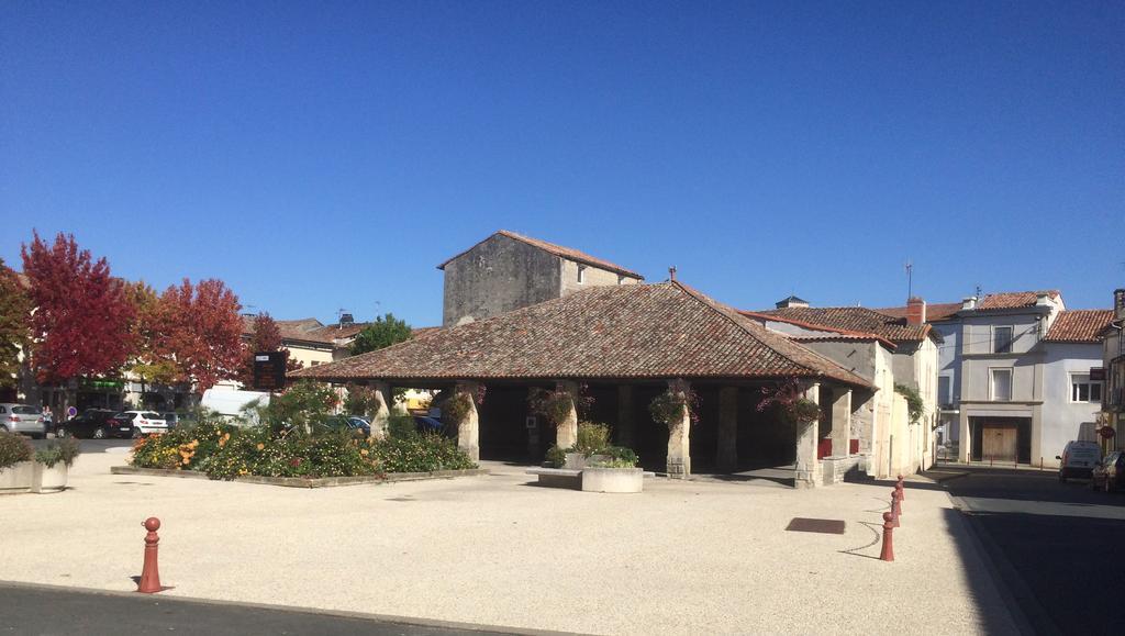 Crezieres La Petite Maison מראה חיצוני תמונה
